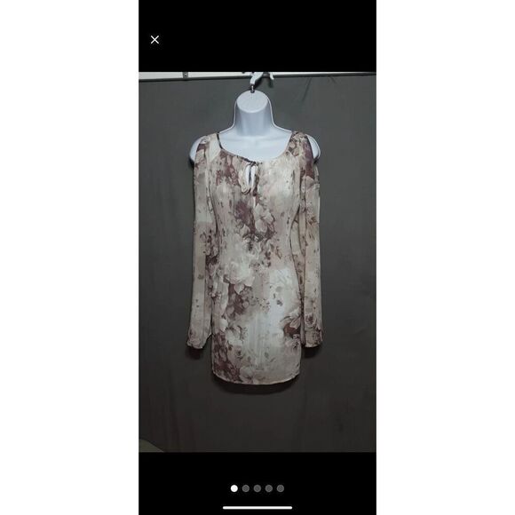 Jessica Simpson cold shoulder blouse med  * - Picture 1 of 5
